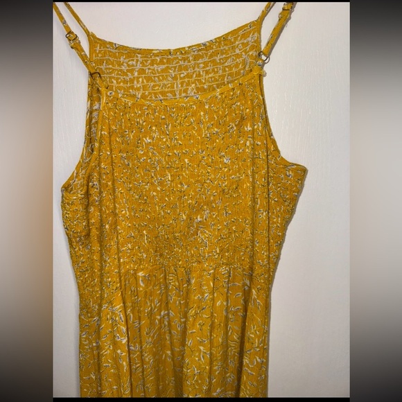 ZATTCAS’ Smocked top Midi Tiered Floral Dress Yellow/White size Medium - Picture 7 of 16